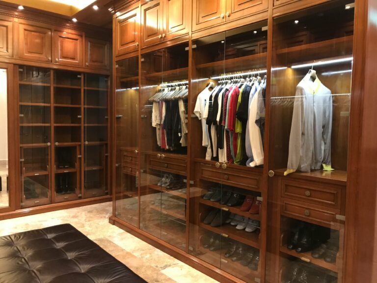 How to Build a Custom Closet on a Budget