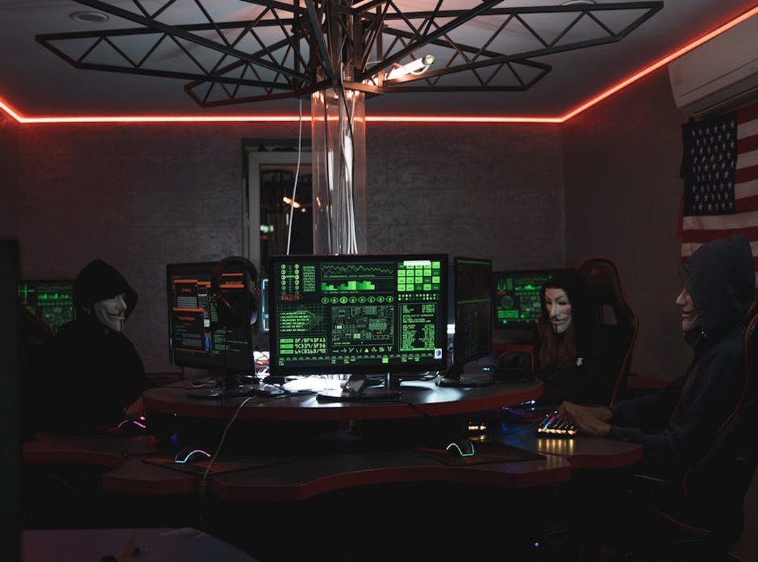 Decoradtech Home Hacks